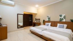 Flat Residence Twin A
