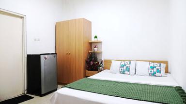 Family Residence Kuningan Compact Queen B