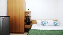 Compact Queen A