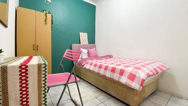 Kramat Two House 61 Kwitang Senen Pocket Single A