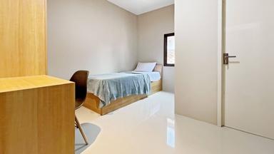 JR House Kayumas Pulo Gadung Compact Single C