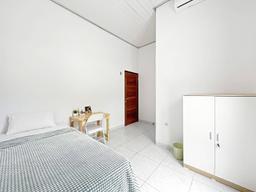 Compact Single B