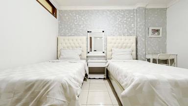 Zen Boutique Syariah Residence Senen Superior Twin A