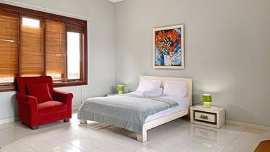 Rancho Indah Simatupang Tanjung Barat Studio Queen B
