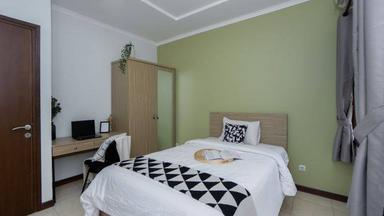 Rukita Kebon Nanas Cipinang Executive Full 
