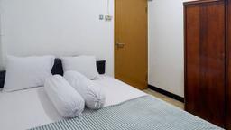 Compact Queen A