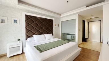 Apartemen Aston Bellevue Radio Dalam - Studio City View #1 Studio Super King A