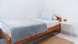Compact Single B
