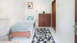 Compact Single B