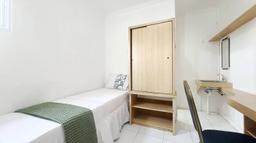 Compact Single B