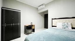 Compact Single B