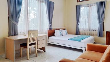 Villa Legoso Pisangan Ciputat Executive Super King A