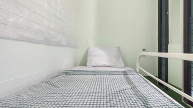 Puteri Kost Roemah Hijau Cijantung Pocket Loft Single A